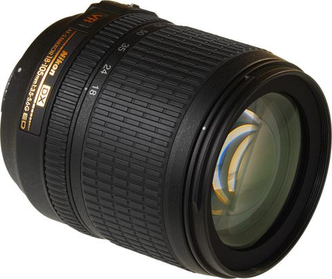 NIKON AF-S DX Nikkor 18 - 105 mm f/3.5-5.6G ED VR Telephoto Zoom