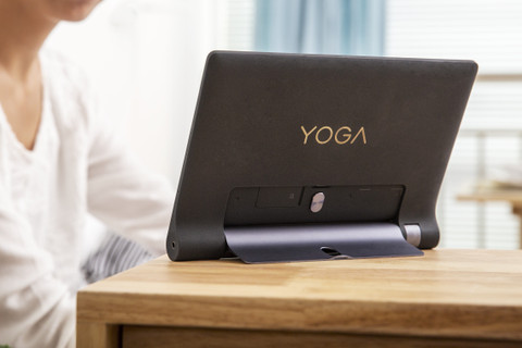 Lenovo Yoga 3 (2 GB RAM) 2 GB RAM 16 GB ROM 8 inch with 4G
