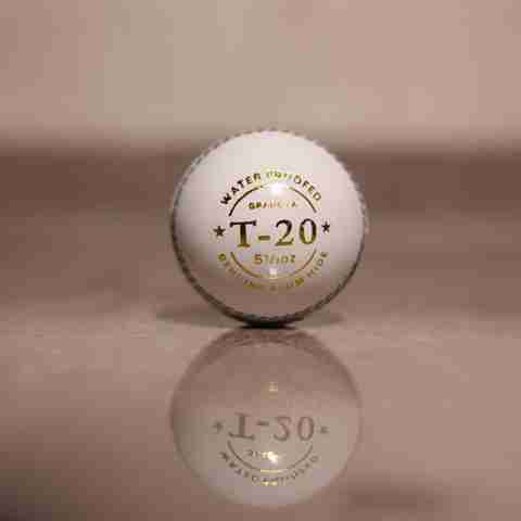 KHX HUB T-20 CRICKET BALL Cricket Leather Ball (Standard, Pack of 1, White) - Image 5