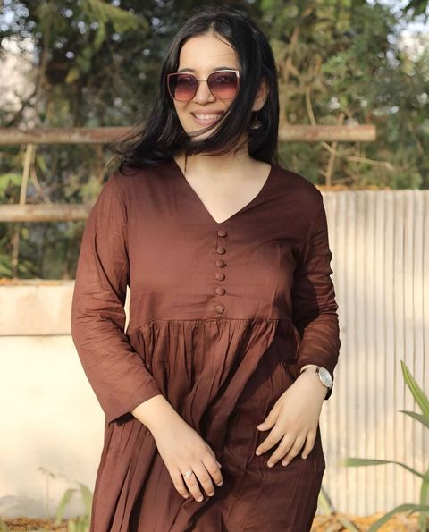 Hunaiza Women Cotton Rayon Kurta Pant Set - Image 5