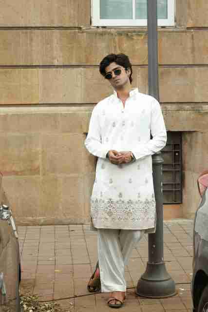 SHRIIMANT Men Muslin, Cotton Blend Kurta Pyjama Set - Image 5