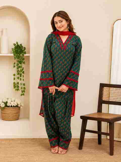 Vedanyas Women Cotton Blend Kurta Set - Image 5