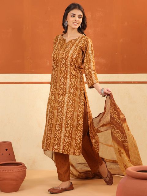 Larqi Women Pure Cotton Kurta Pant Dupatta Set - Image 8