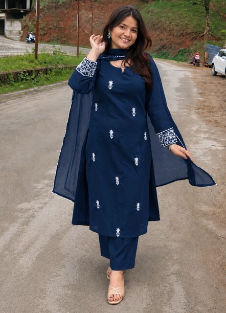 pinfit Women Cotton Rayon Kurta Pant Dupatta Set - Image 4