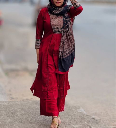 Gosriki Women Viscose Rayon Kurta Pant Dupatta Set - Image 3
