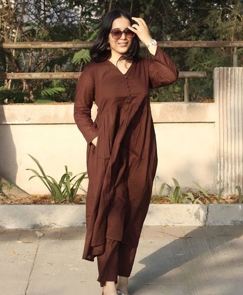 Hunaiza Women Cotton Rayon Kurta Pant Set - Image 7