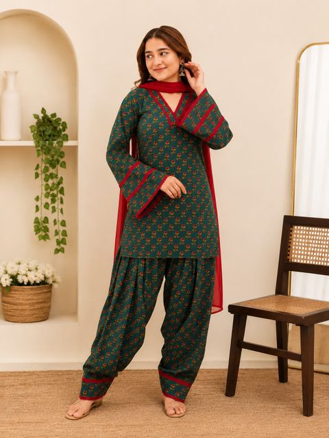 Vedanyas Women Cotton Blend Kurta Set - Image 7