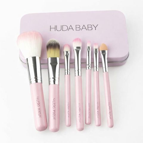 HUDA BABY 18-Color Eyeshadow Palette & 7 Pink Brushes, Nude Edition - Image 7