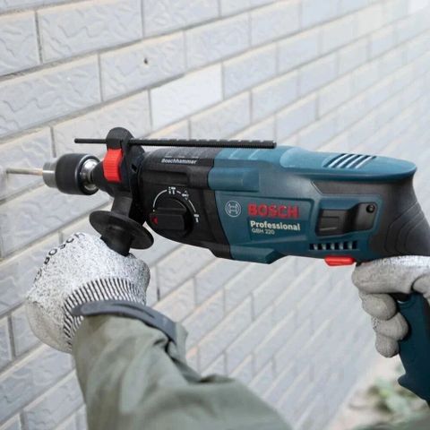 Bosch GBH 220 Hammer Drill 720W 22mm - Image 8