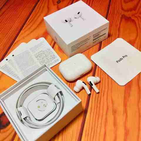 Couno TWS White True Wireless Bluetooth Headset - Image 2