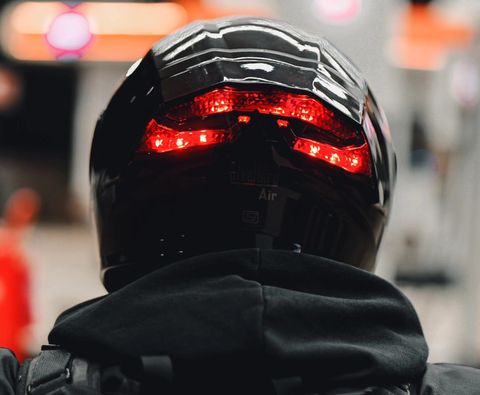 Steelbird Air SBA-11 ISS LT Glossy Black With Red Reflector Led Light Motorsports Helmet (Black) - Image 7