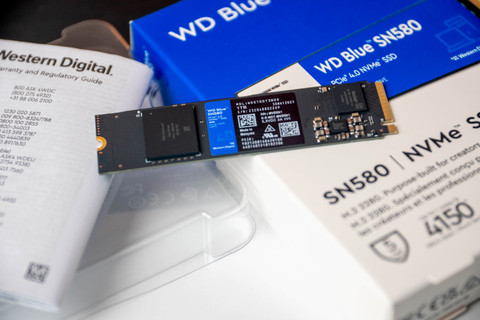 WESTERN DIGITAL SN 1 TB Laptop, Desktop Blue PCIe NVMe Internal