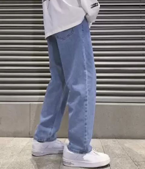 linaria Men Loose Fit Mid Rise Light Blue Jeans - Image 6