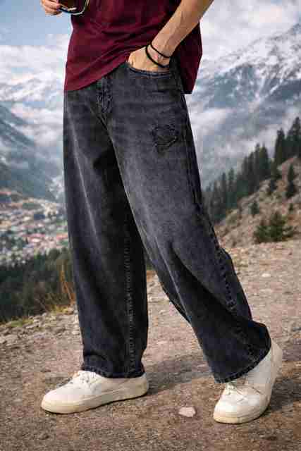 VASTRO Men Baggy Fit Mid Rise Black Jeans - Image 5