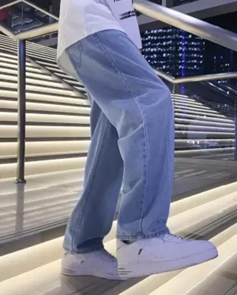 linaria Men Loose Fit Mid Rise Light Blue Jeans - Image 8