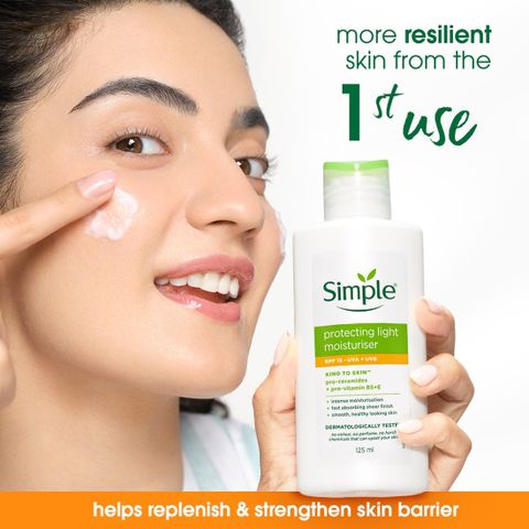 Simple Kind To Skin Protecting Light Moisturiser (125 ml) - Image 5
