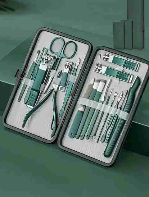 wynyc 18 in 1 Professional Manicure & Pedicure Set Nail Scissors Grooming Kit - Image 3