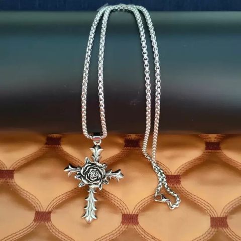 Murliwala Pendant/Locket for Men and Women Stylish Pendant Silver Stainless Steel Pendant Sterling Silver Stainless Steel Pendant Set - Image 7
