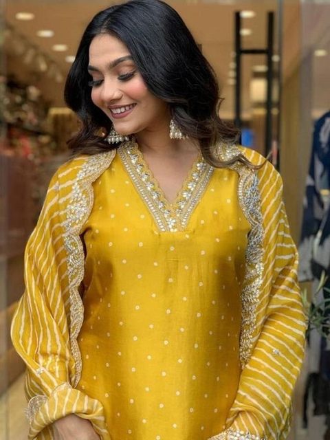 PILUDI HOUSE Embroidered Kurta, Salwar & Dupatta Set - Image 5