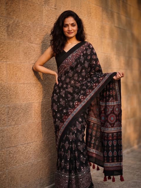 kryone Printed Assam Silk Pure Silk Saree (Black) - Image 6