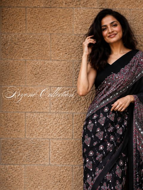 kryone Printed Assam Silk Pure Silk Saree (Black) - Image 7