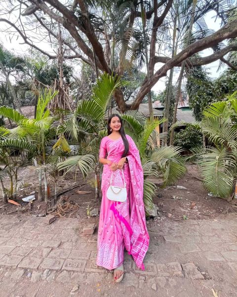 Ramani brothers Woven Mekhela Chador Pure Silk Saree (Pink) - Image 8