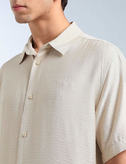 FLYING MACHINE Men Relaxed Fit Self Design Spread Collar Casual Shirt - Image 8