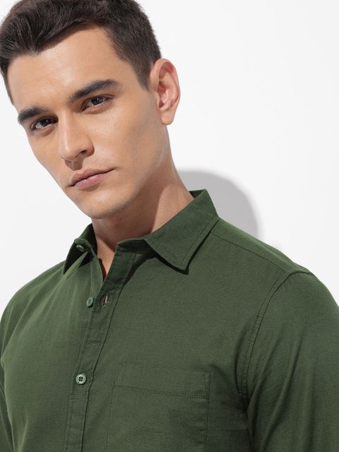 Roadster Men Regular Fit Solid Spread Collar Casual Shirt - Image 6