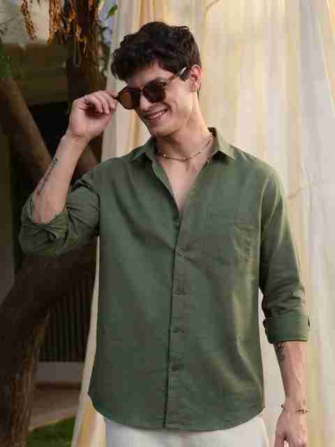 Roadster Men Regular Fit Solid Spread Collar Casual Shirt - Image 3