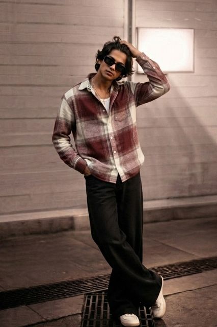 Xfggggy Men Boxy Fit Checkered Spread Collar Casual Shirt - Image 7