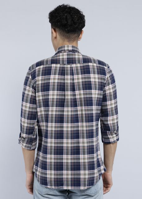 U.S. POLO ASSN. Men Tailored Fit Checkered Casual Shirt - Image 6