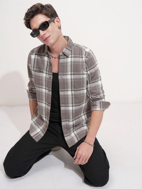 HIGHLANDER Men Slim Fit Checkered Casual Shirt - Image 4