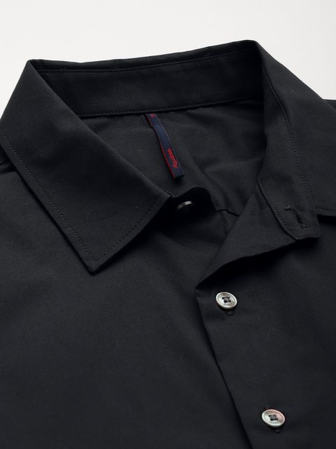 LEVI'S Men Regular Fit Solid Spread Collar Casual Shirt - Image 4