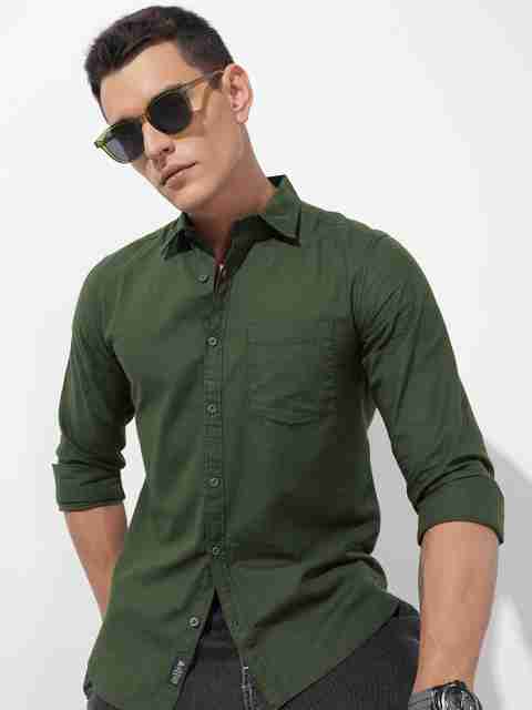 Roadster Men Regular Fit Solid Spread Collar Casual Shirt - Image 5