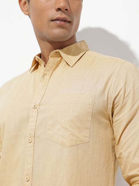 Roadster Men Regular Fit Solid Spread Collar Casual Shirt - Image 6