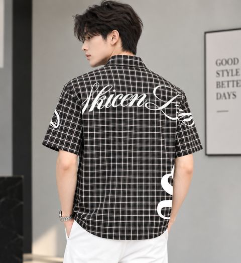 SAMAVARTDESIGNS Men Boxy Fit Checkered Casual Shirt - Image 3