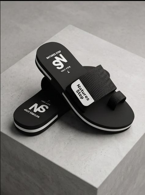 natures step Men Flip Flops Black Size 7 - Image 5