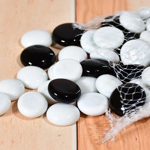 Colour Stone Milky Glass Decorative Gem Stones Pebbles for Home Garden Aquarium Decor (1.8Kg) Carved, Polished, Regular Round, Oval Fire Glass Pebbles (Black, White 1.8 kg) - Image 7