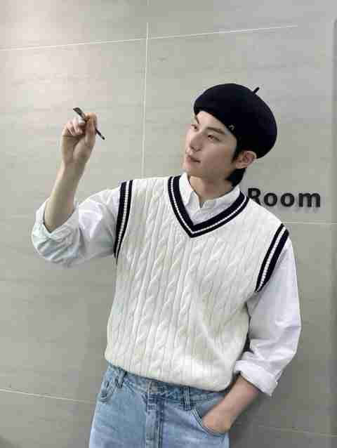 Eddicted Men Self Design V Neck White Sweater - Image 5