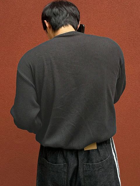 The Modern Soul Men Solid Henley Neck Cotton Blend Grey T-Shirt - Image 6