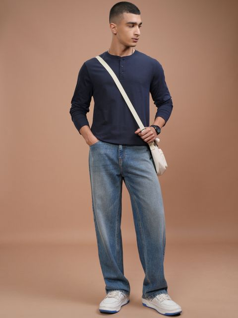 HIGHLANDER Men Solid Round Neck Pure Cotton Dark Blue T-Shirt - Image 7