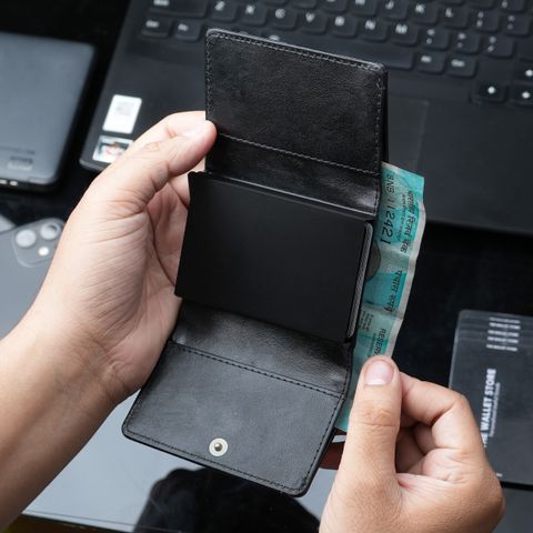 thewalletstore Men Casual Black RFID Wallet - Image 7