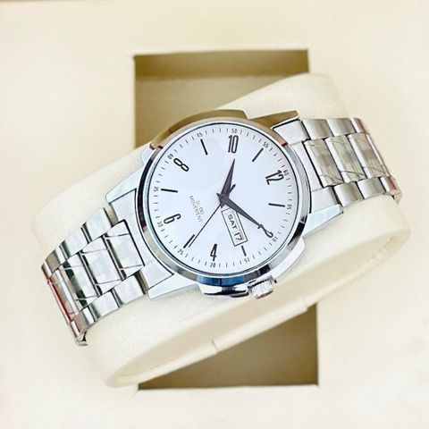 REESKY Day & Date Function Watch With White Coated Dial, Stainless Steel Chain Analog Watch - For Men OHHO - 01 Silver - Image 4