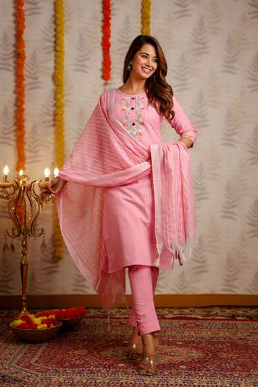 JashnNora Women Kurta Pyjama Dupatta Set