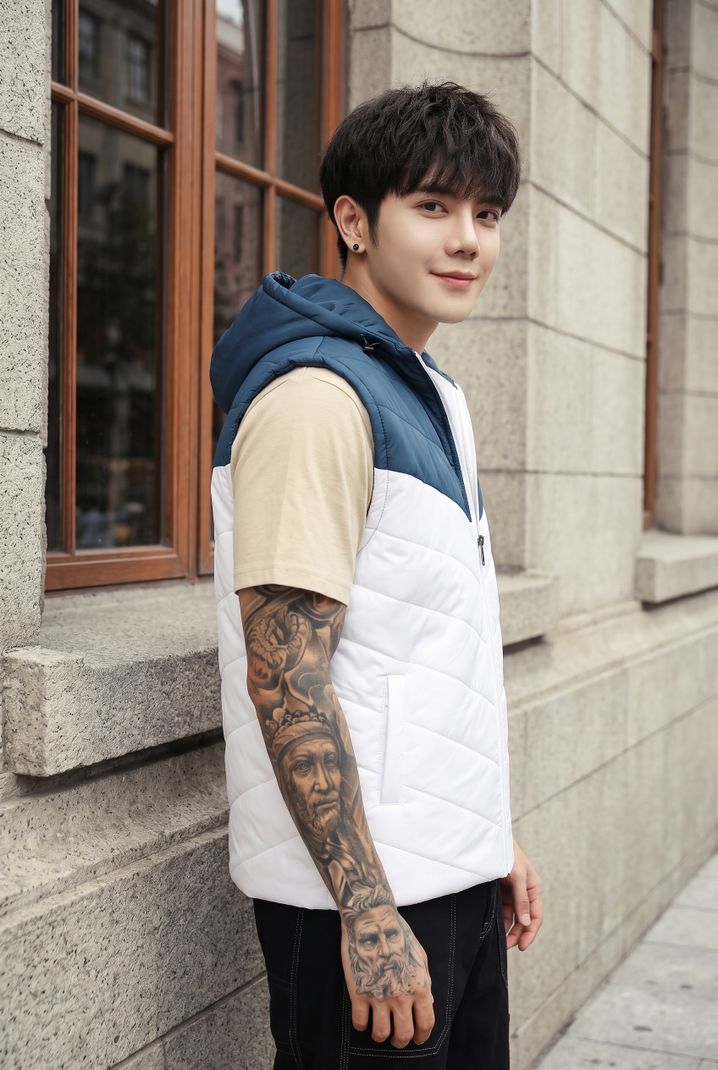 Christy World Men Colorblock Puffer Jacket - Image 4