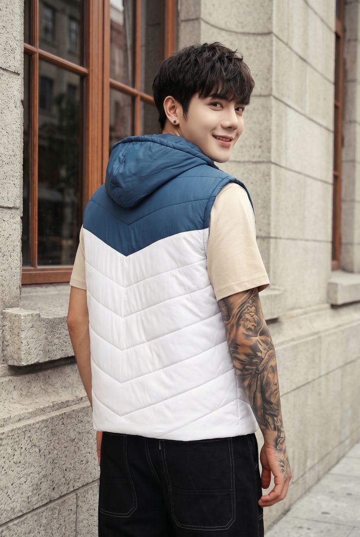 Christy World Men Colorblock Puffer Jacket - Image 6