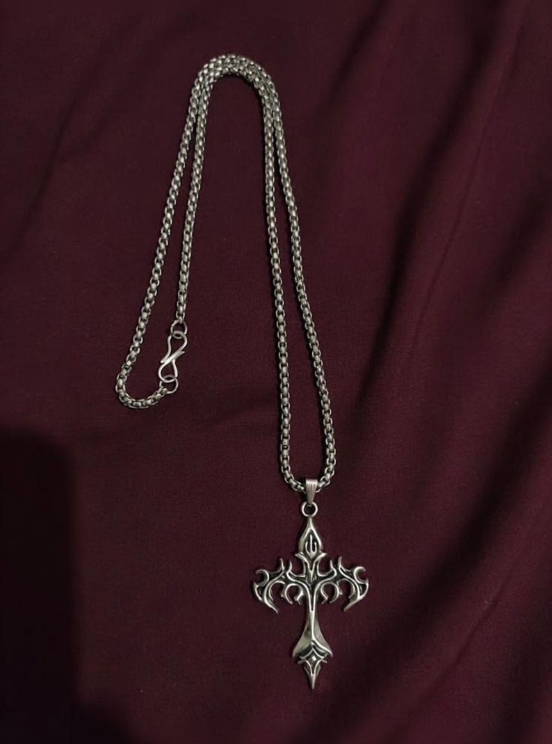 AJPAYONRA Dragon Cross Necklace 24 inch Silver - Image 5