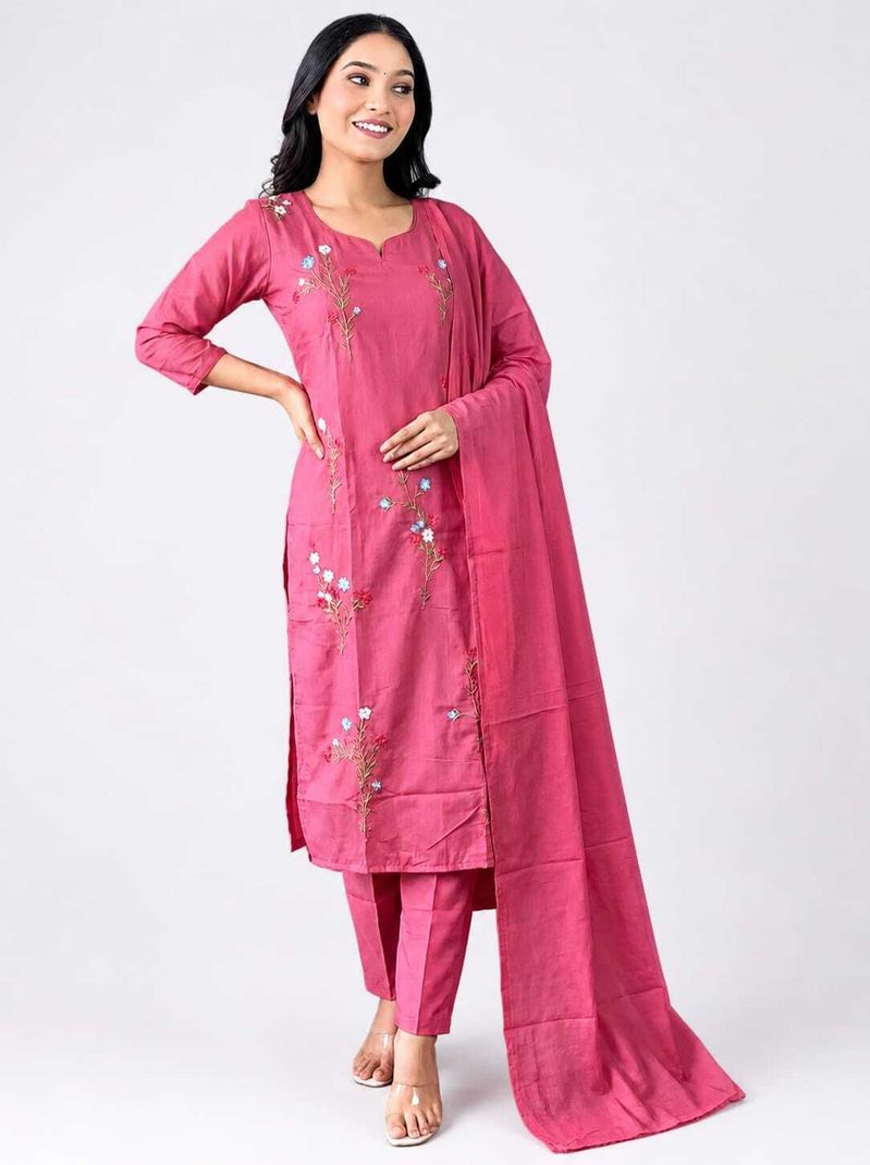 HARKHANI FASHION 1660 GAJARI Embroidered Kurta Set - Image 5
