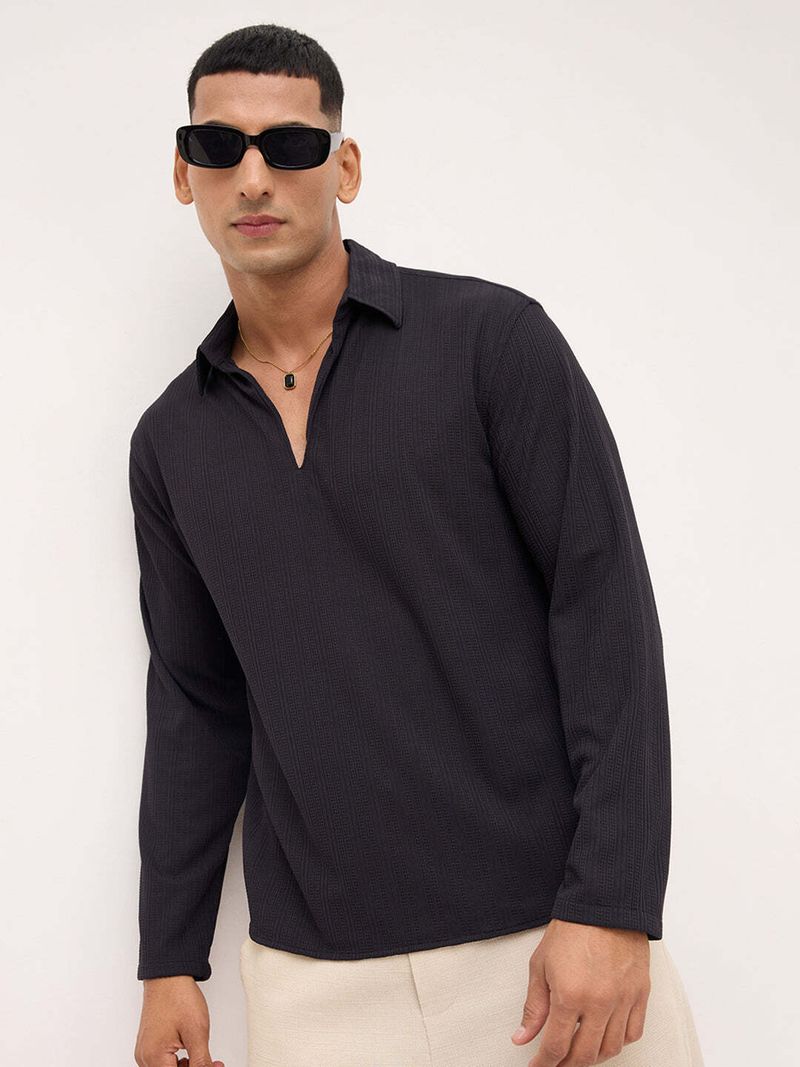VASTRADO Men Oversized Fit Solid Cut Away Collar Casual Shirt - Image 4