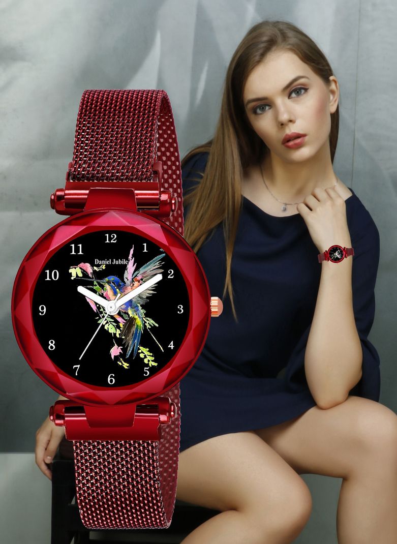 Daniel Jubile Magnet Strap Girls Women 12 Diamond New Rishtey Red - महिलाà¤à¤ à¤à¥ लिठà¤à¤¨à¤¾à¤²à¥à¤ à¤à¤¡à¤¼à¥ - Image 4